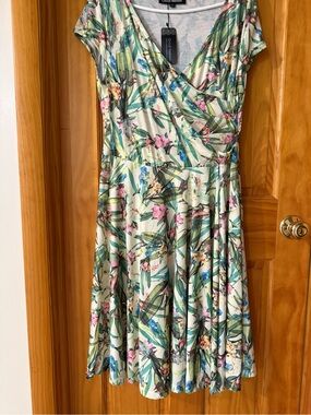 Floral Green Wrap Midi Dress